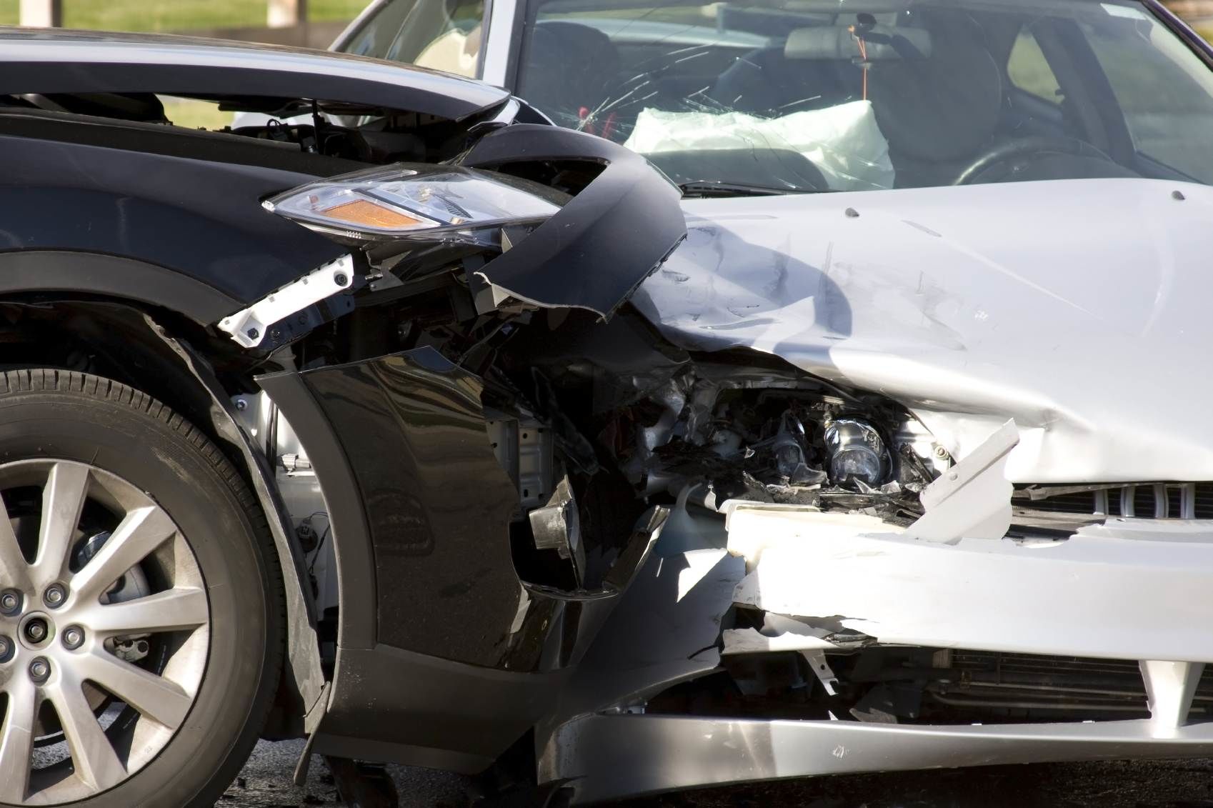 نحوه پرداخت خسارت تصادف خودروهای لوکس تغییر می کند