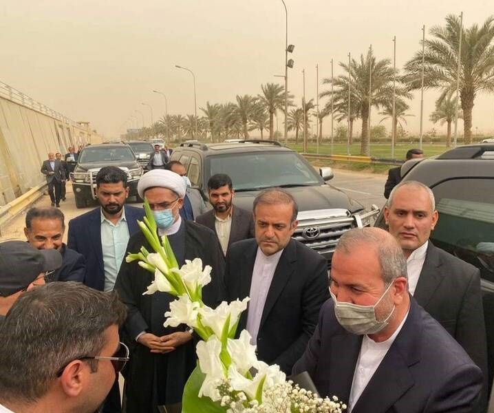 عکس/ سفیر جدید ایران در عراق در محل شهادت سردار سلیمانی