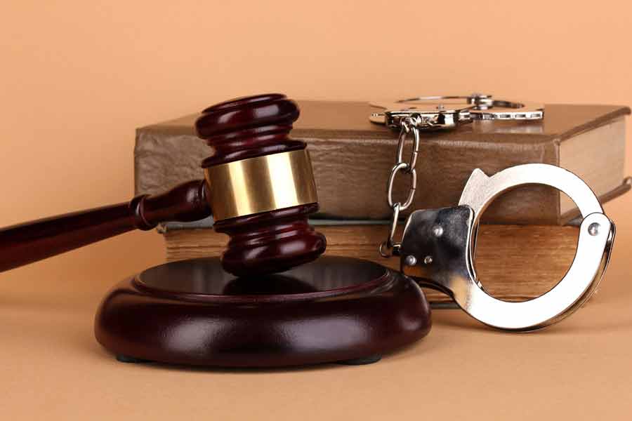 دستگیری ۱۵ محکوم متواری در گیلان