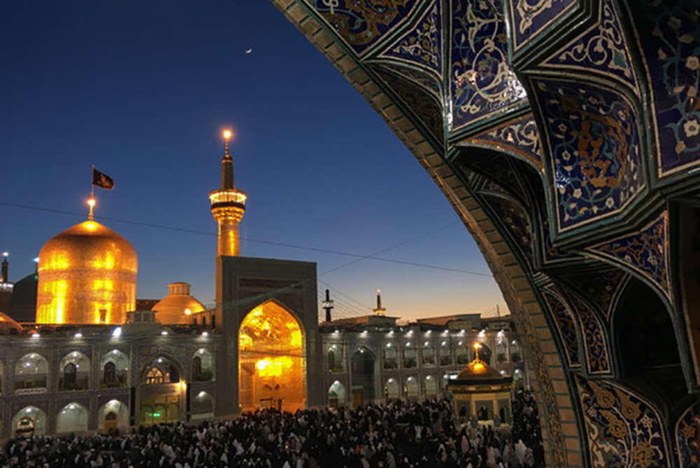 مشهد مقدس در روز شهادت امام رضا (ع) + فیلم و عکس
