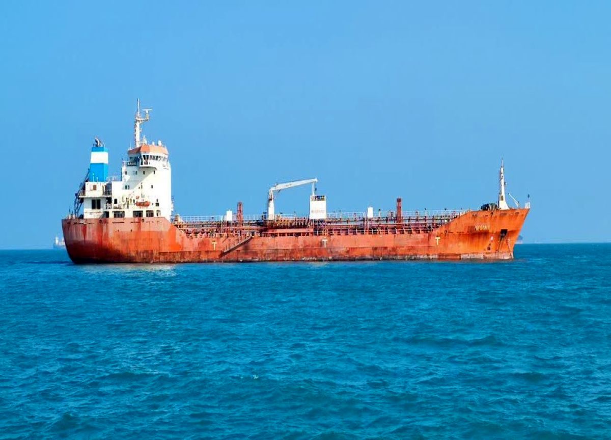 توقیف نفتکش خارجی حامل ۱۱ میلیون لیتر سوخت قاچاق توسط سپاه در خلیج فارس