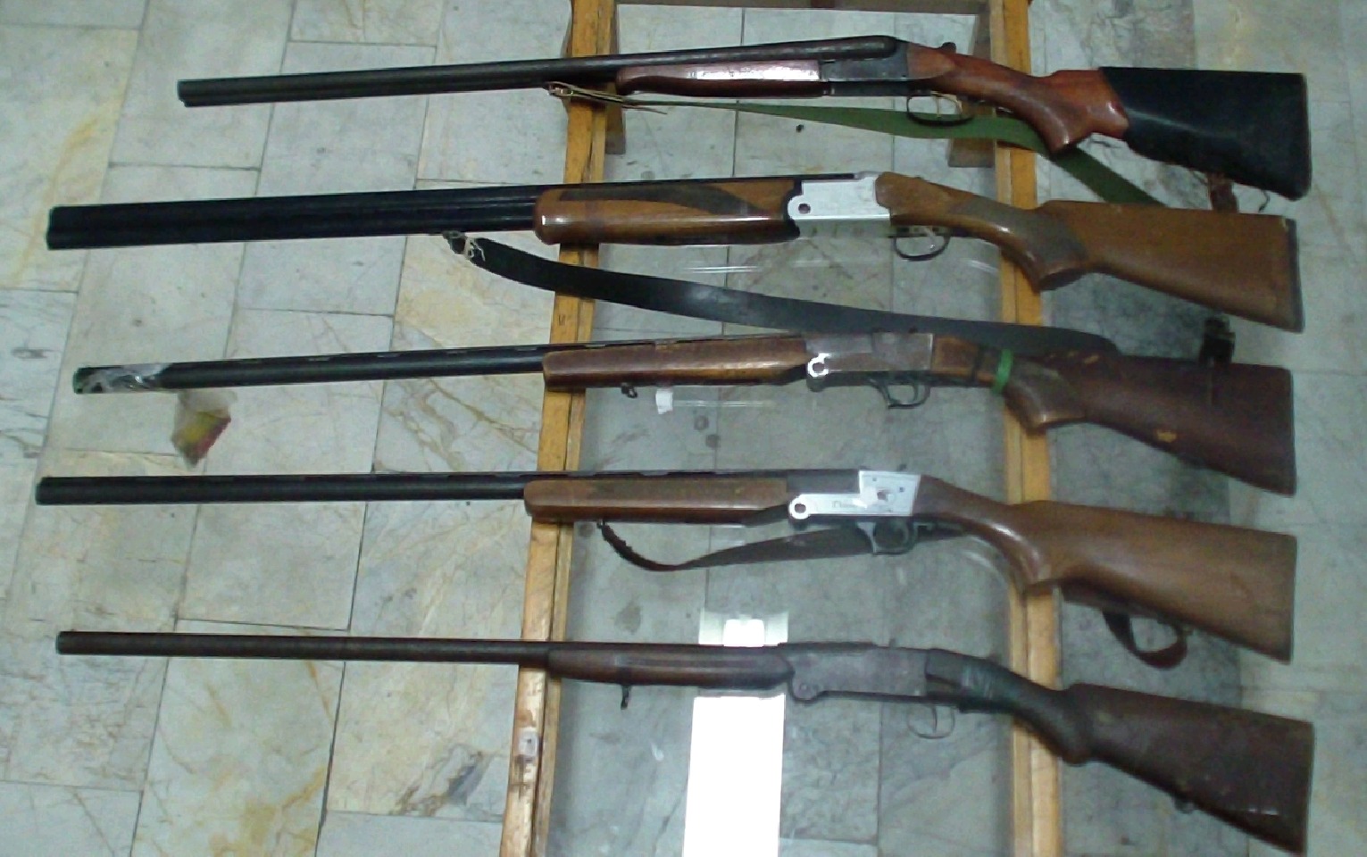 کشف ۵ قبضه سلاح شکاری قاچاق در رودبار