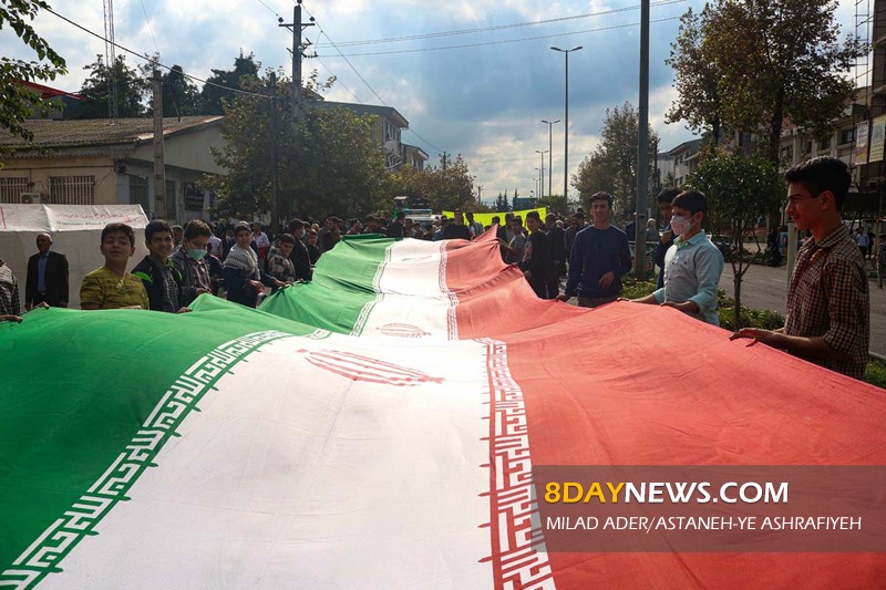 تصاویر| راهپیمایی مردم انقلابی آستانه‌اشرفیه در یوم‌الله ۱۳ آبان
