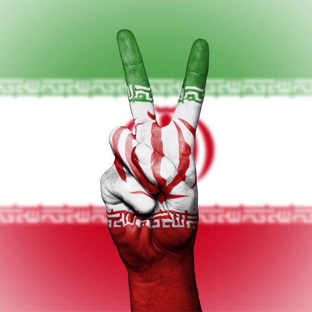 تشویق تیم ملی ایران توسط هواداران در خیابان‌های قطر | فیلم
