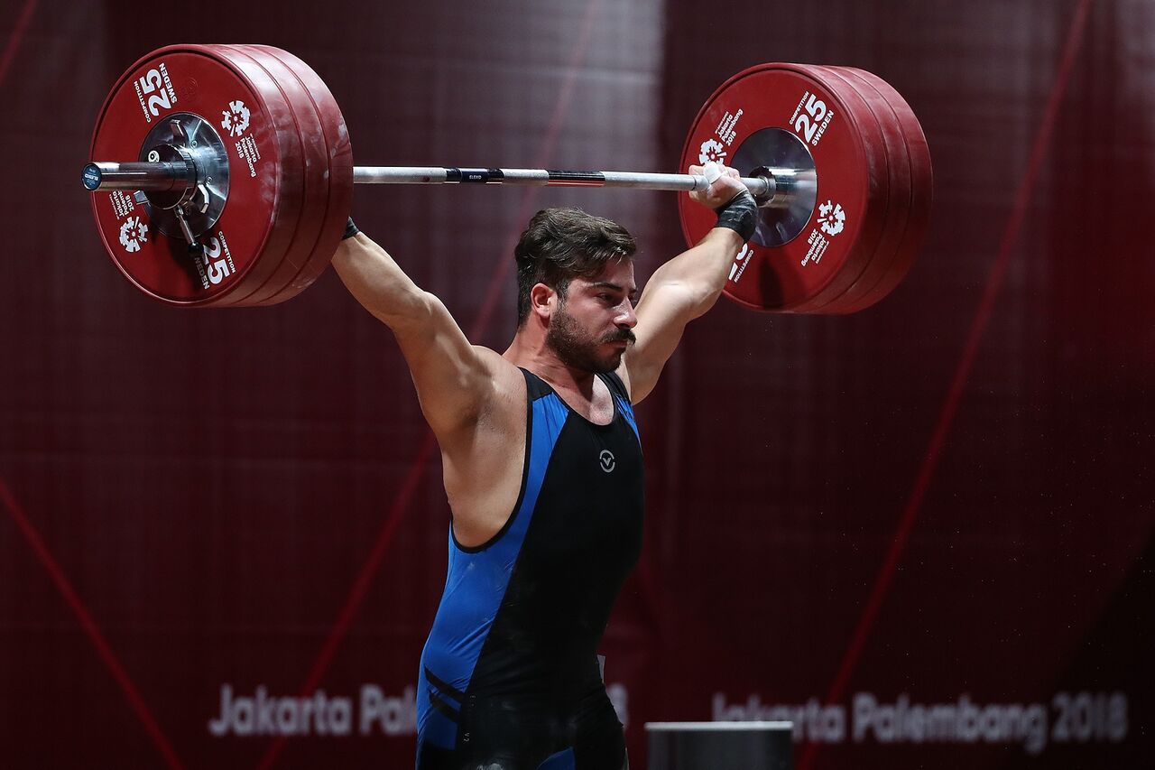 وزنه‌برداری قهرمانی جهان| کیانوش رستمی اولین مدال‌آور ایران شد