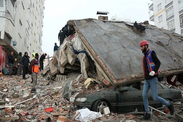 شمار قربانیان زلزله در ترکیه به ۲۹۲۱ نفر رسید