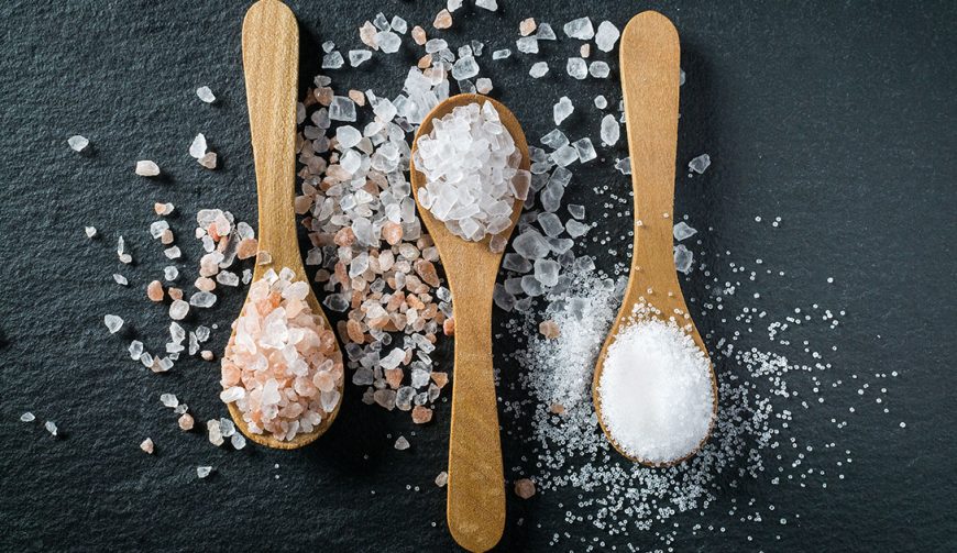 با کاهش ۱۵ ماده غذایی مصرف نمک را کم کنید