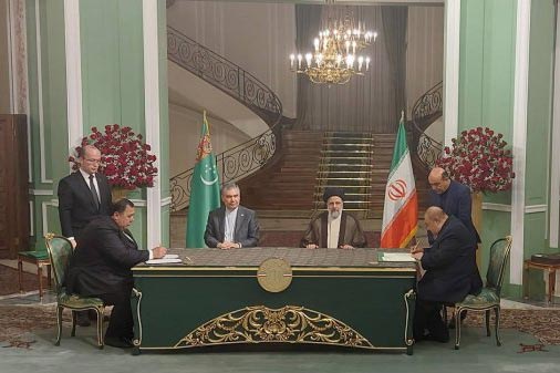 امضای ۵ سند همکاری میان تهران و عشق‌آباد+ فیلم