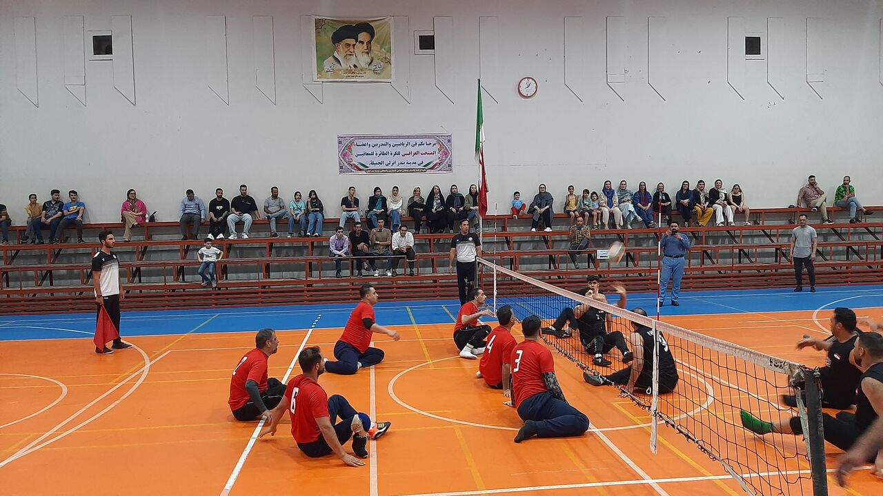 پیروزی والیبال نشسته انزلی برابر تیم ملی عراق