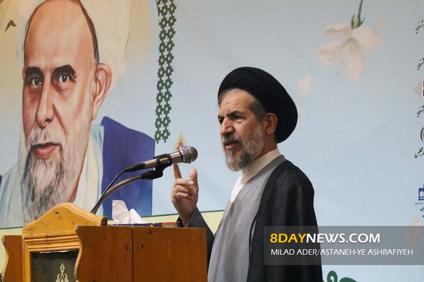 اقتدار انقلاب‌ اسلامی محصول ایمان و استقامت است