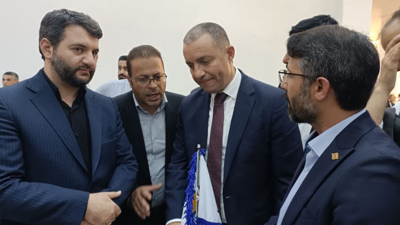 وزیر اقتصاد ارمنستان از غرفه سازمان منطقه آزاد انزلی بازدید کرد