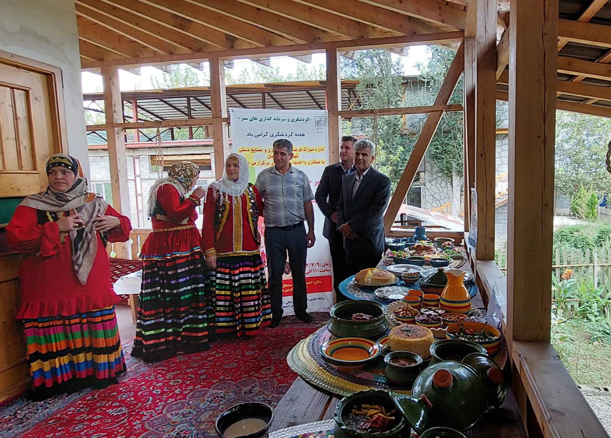 میز خوراک در لاهیجان برگزار شد