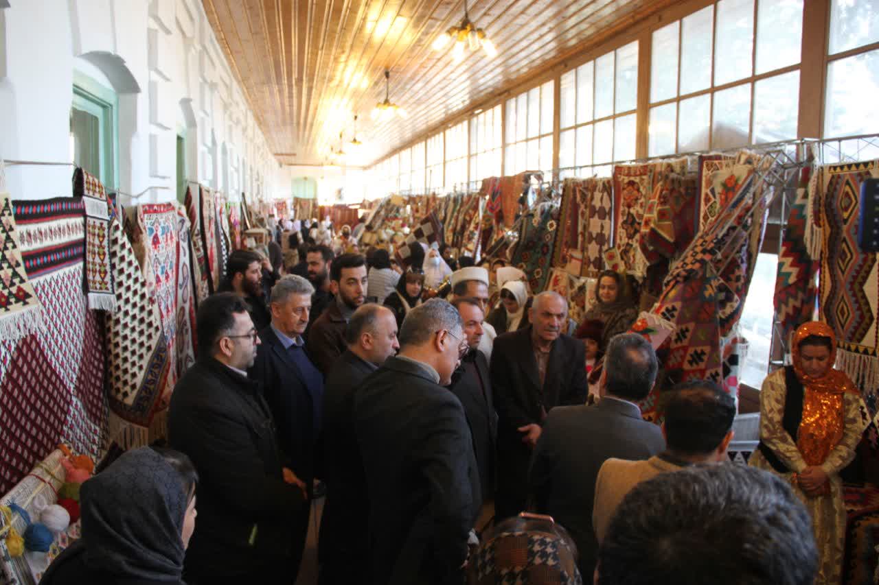 افتتاح نمایشگاه صنایع‌دستی در آستارا