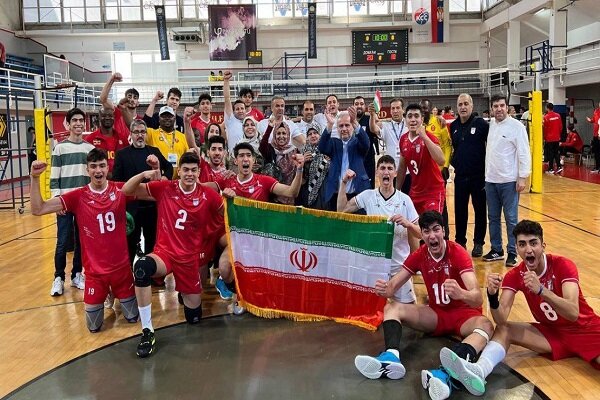 دانش‌آموزان ایرانی بر بام والیبال جهان ایستادند